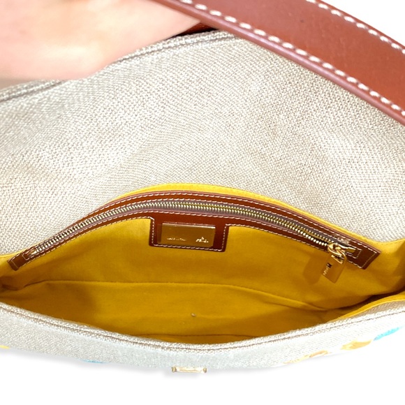 NWOT Fendi embroidered baguette - Picture 4 of 5
